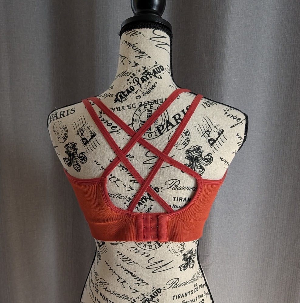 Cross-Back Yoga Sports Bra in Coral/Rust by Soma